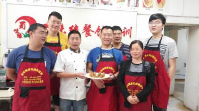 6月花季传媒黄色APP的合照