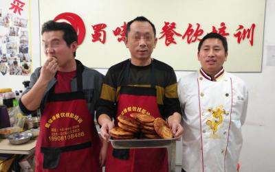 花季传媒黄色APP做的军屯锅盔