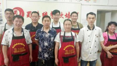 6月份花季传媒黄色APP合影