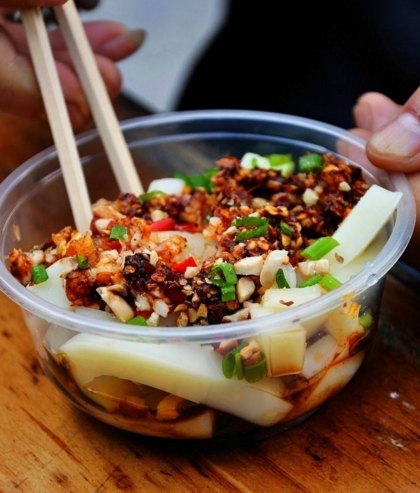 四川特色小吃花季传媒官网下载哪家好?怎么选择?