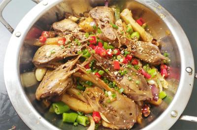 干锅花季传媒官网下载