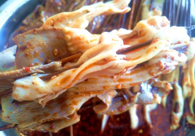 四川特色小吃，看起来很有油吃起来很香