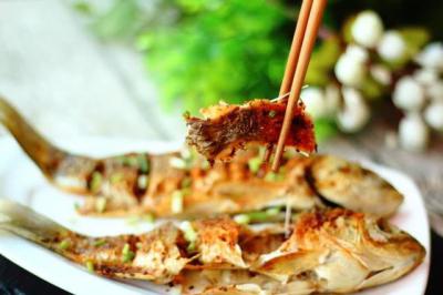 好吃到停不下筷子的香酥烤鱼，做法简单，少油少盐，吃起来更健康