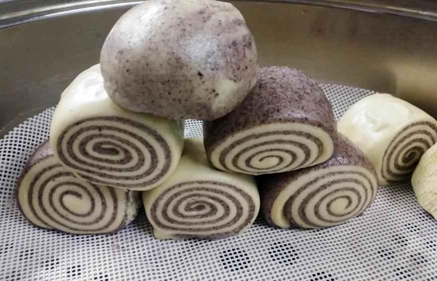 包子花季传媒官网下载哪里好?