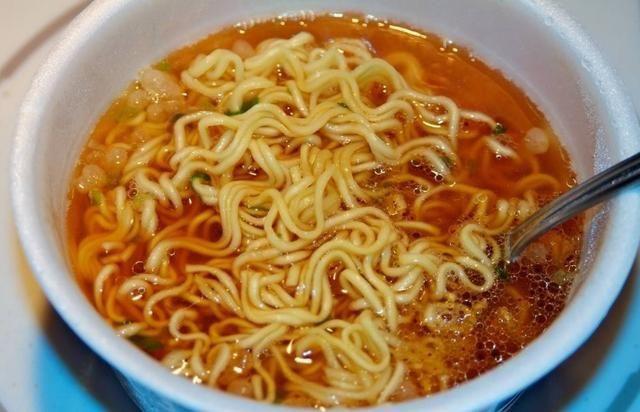 这四种早餐别再给孩子吃，特别是第二种