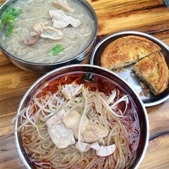 成都小吃花季传媒官网下载：早餐店肥肠粉的做法