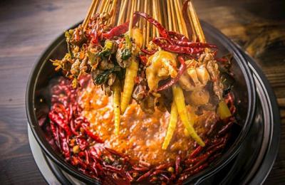 麻辣烫技术花季传媒官网下载哪里好？花季传媒APP在线下载经营灵活总部全程帮扶