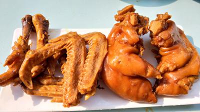 成都专业卤菜花季传媒官网下载学校,味道正宗有很多操作细节