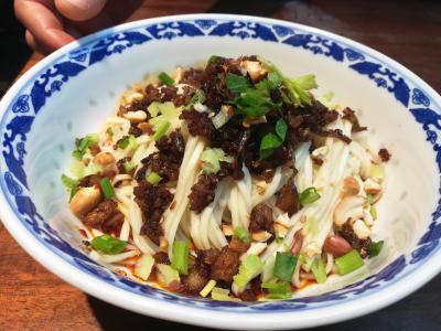 四川正宗杂酱面花季传媒官网下载班哪里有?一对一教学