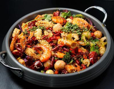 荤素搭配,麻辣鲜香,成都麻辣香锅花季传媒官网下载哪家好