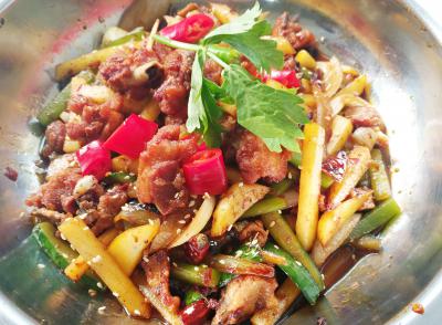 四川麻辣干锅技能训练班哪里好？特征干锅技能配方学习