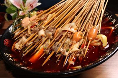 四川学串串香技术去哪里好？老师在旁边指导