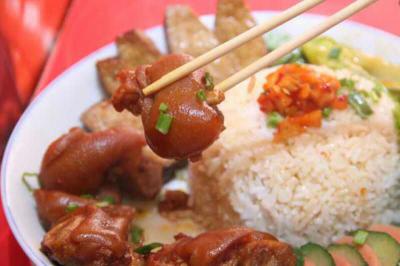 短期猪脚饭技术花季传媒官网下载班哪里一对一教学？实操间反复练习