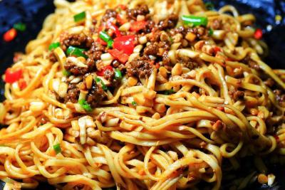 生椒牛肉面花季传媒官网下载