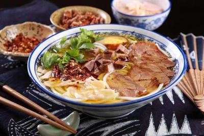 花溪牛肉粉花季传媒官网下载哪里可以学呢?特色米线花季传媒官网下载学校