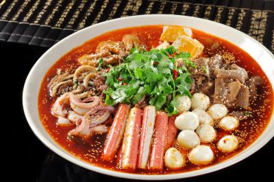 四川在哪里学习冒菜技术呢？成都冒菜技术花季传媒官网下载