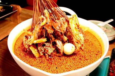 乐山钵钵鸡技术练习哪里好？花季传媒官网下载学期七到十天