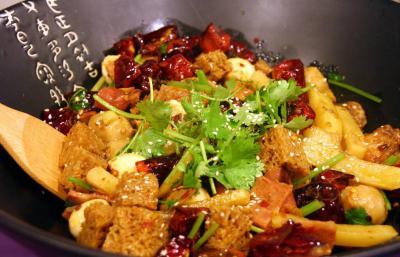 成都小吃技术花季传媒官网下载班，麻辣香锅技术花季传媒官网下载创业哪里好？