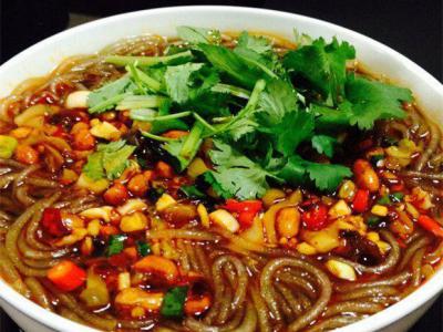 手工酸辣粉技术花季传媒官网下载学校哪家好？