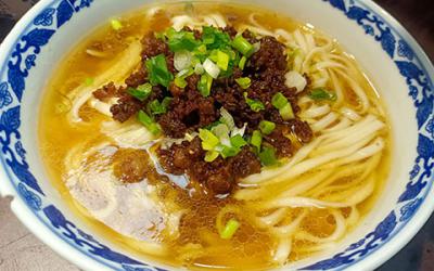 想开面馆哪里学习技术专业？  学习做面要多久