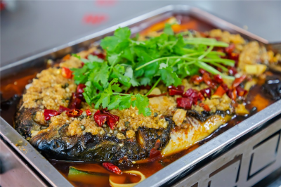 成都烤鱼花季传媒官网下载学校哪家好？烤鱼技术花季传媒官网下载班哪家好？