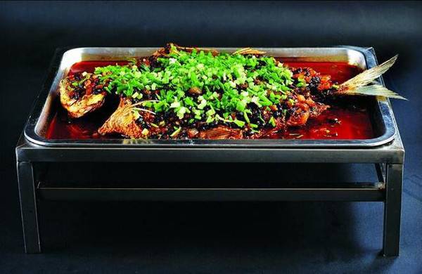 成都烤鱼花季传媒官网下载班,成都学烧烤烤鱼哪里有花季传媒官网下载班？