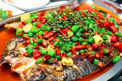 成都万州烤鱼烧烤花季传媒官网下载哪家好？成都烤鱼花季传媒官网下载班