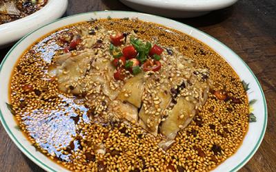 成都凉菜花季传媒官网下载价格  成都凉菜花季传媒官网下载价格