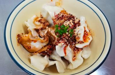 如何选择适合的钟水饺技术花季传媒官网下载学校？