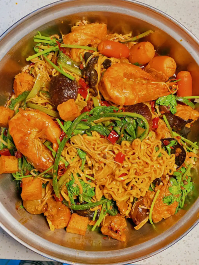 麻辣香锅技术花季传媒官网下载学校在哪里？花季传媒APP在线下载花季传媒官网下载班